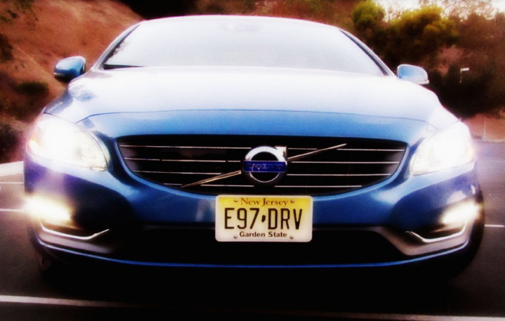 2015-Volvo- S60-T5-front