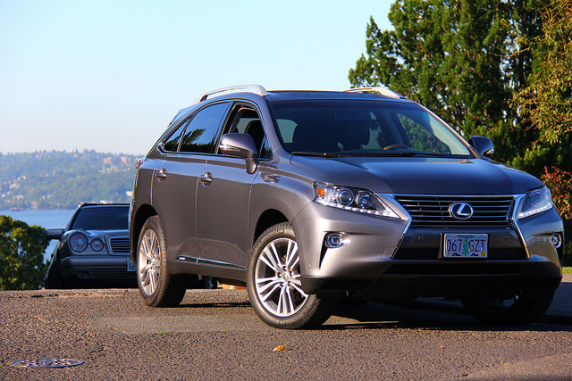 2015_lexus_rx_450h_hybrid_front_low_angle